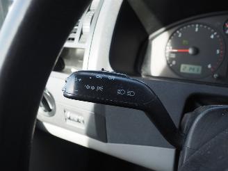 Volkswagen  Transporter 1.9 TDi Camper picture 24