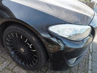 BMW 5-serie 528i High Executive picture 10