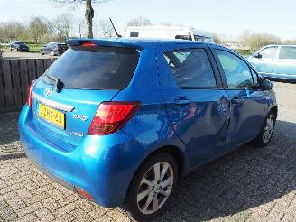 Toyota Yaris 1.5 Hybrid Dynamic picture 4