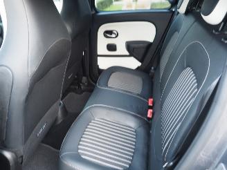 Renault Twingo 1.0 SCe Intens picture 24