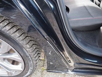 Ford Focus 1.0 EcoBoost Hybrid ST Line picture 14