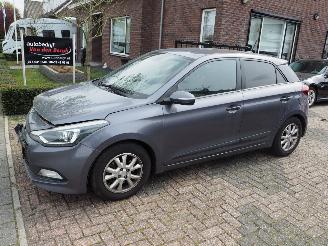Unfallwagen Hyundai I-20 1.0 T-Gdi Go! 2017/4