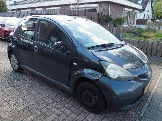Toyota Aygo 1.0-12V start Niet! picture 3