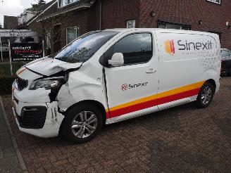 damaged commercial vehicles Peugeot Expert 1.5 BlueHdi 120 Standard Asphalt 2020/1