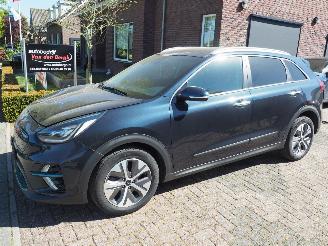 Damaged car Kia e-Niro ExecutiveLine 64 kWH 2020/11