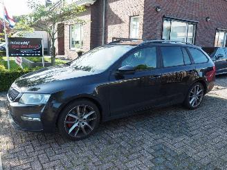 Schadeauto Skoda Octavia 2.0 Tdi RS Motorschade 2015/2