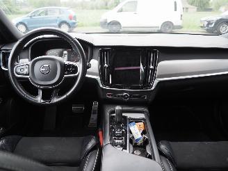 Volvo V-90 2.0 B4 R-Design Motorschaden picture 12