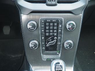 Volvo V-40 2.0 D4 Summum Business picture 21