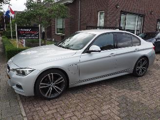 Damaged car BMW 3-serie 330E M-Pakket high Executive 2016/12