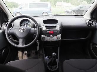 Toyota Aygo 1.0 VVT-i Now picture 18