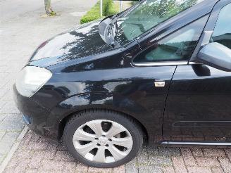 Opel Zafira 1.8 Cosmo 7 Persoons picture 9