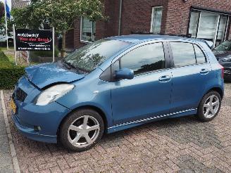damaged passenger cars Toyota Yaris 1.3 VVTi Sol 2007/7
