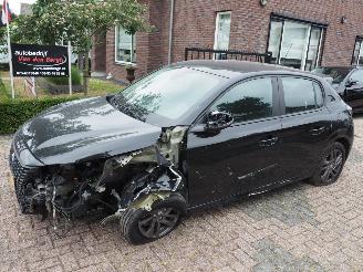 Auto incidentate Peugeot 208 1.2 PureTech Active Pack Automaat 2022/9