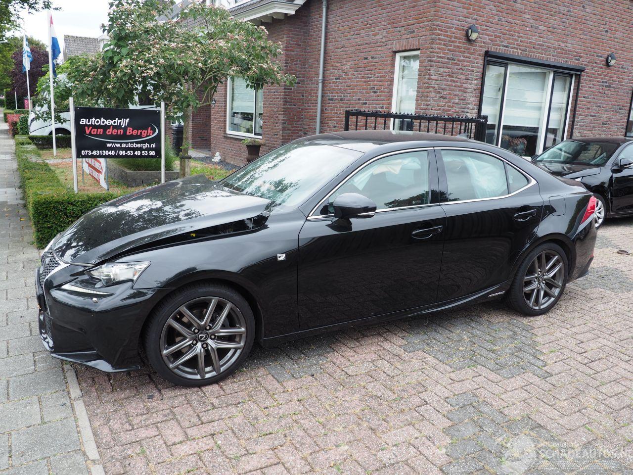 Lexus IS 300H F Sport Line