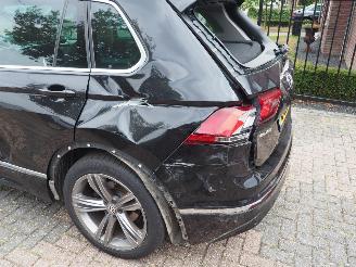 Volkswagen Tiguan 2.0 Tdi R-Line Connected Serie picture 7
