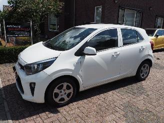 Auto incidentate Kia Picanto 1.0 Dpi Comfortline 5P 2023/1