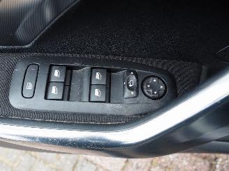 Peugeot 2008 1.6 VTi Allure Automaat picture 28