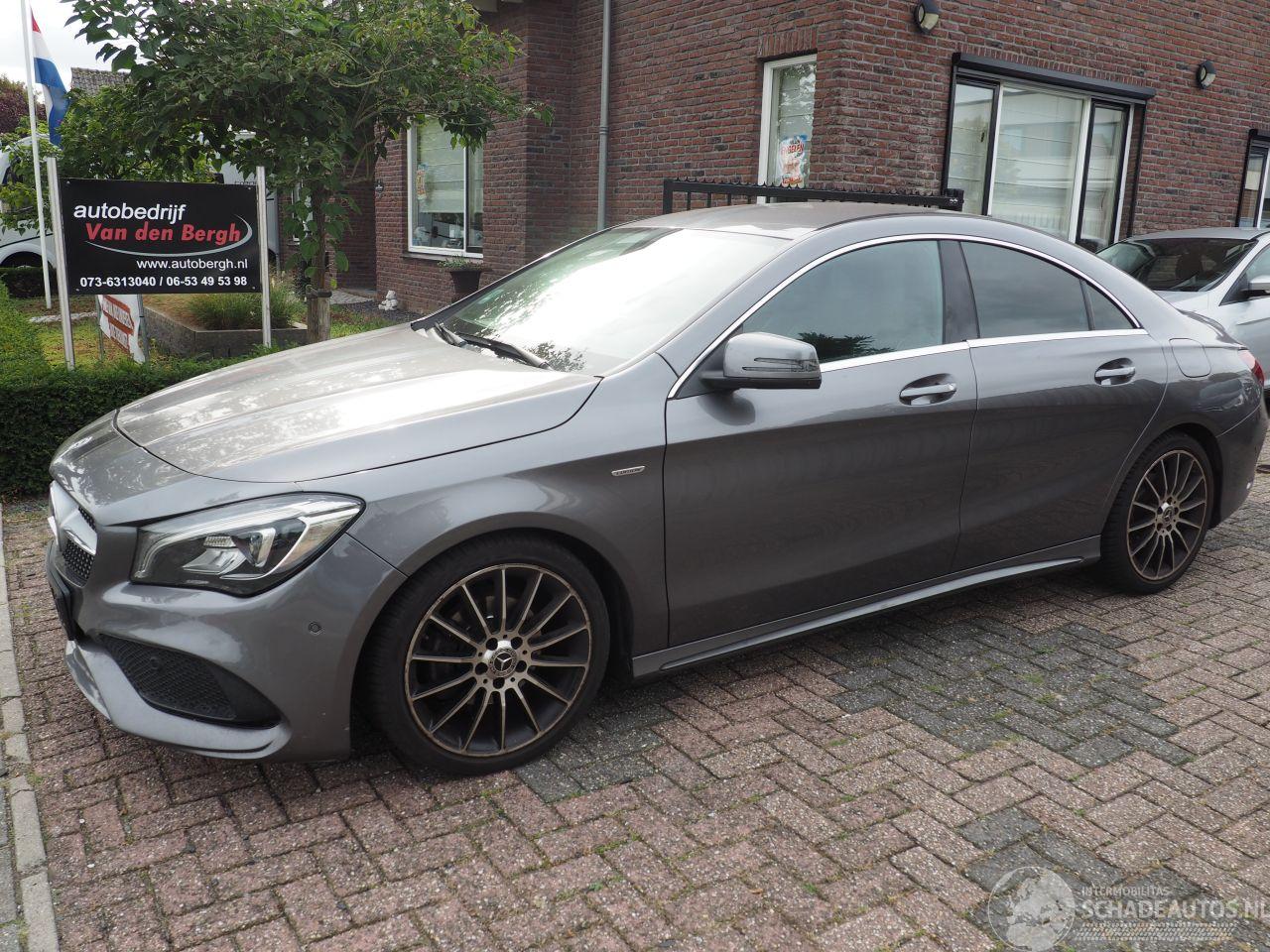 Mercedes Cla-klasse 180 AMG Edition Automaat