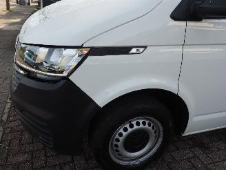 Volkswagen Transporter 2.0 TDi L1H1 DC 5 Persoons picture 9