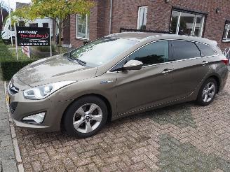 krockskadad bil auto Hyundai I-40 1.6 Gdi Blue Business Edition 2012/6