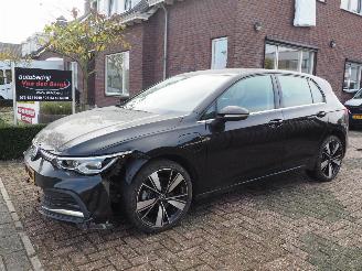Schadeauto Volkswagen Golf 1.4 eHybrid 2024/4