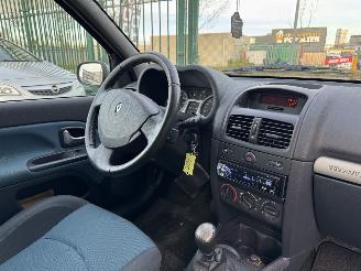 Renault Clio 1.2 16V 55KW KM: 70.000 NAP! picture 7