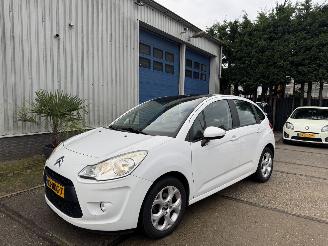 Damaged car Citroën C3 1.4 54KW AIRCO 2010/9