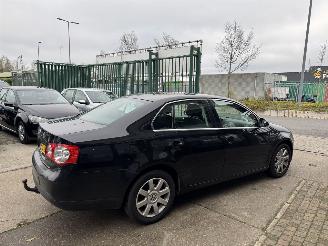 Volkswagen Jetta 1.6 FSI 85KW AIRCO picture 4