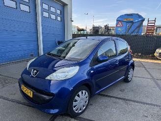 Auto incidentate Peugeot 107 1.0 12V AIRCO 5-DEURS 2008/11
