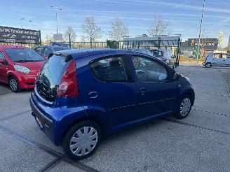 Peugeot 107 1.0 12V AIRCO 5-DEURS picture 3