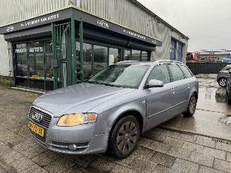 Schadeauto Audi A4 2.0 TDI 2005/10