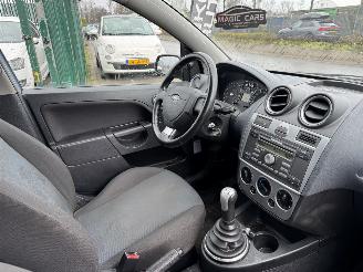 Ford Fiesta 1.3 AIRCO 5-DEURS picture 6