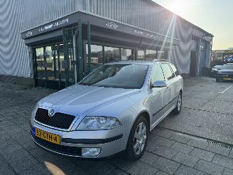 Schadeauto Skoda Octavia 1.6 FSI 85KW AIRCO 2008/9