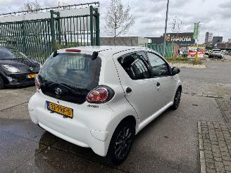 Toyota Aygo 1.0 12V AIRCO 5-DRS picture 4