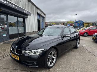 skadebil auto BMW 3-serie 320IX 135KW AUTOMAAT 2016/3