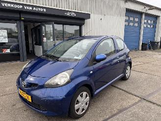krockskadad bil auto Toyota Aygo 1.0 12V AIRCO 2008/10