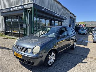 krockskadad bil auto Volkswagen Polo 1.2 12V AIRCO 5-DEURS 2002/12