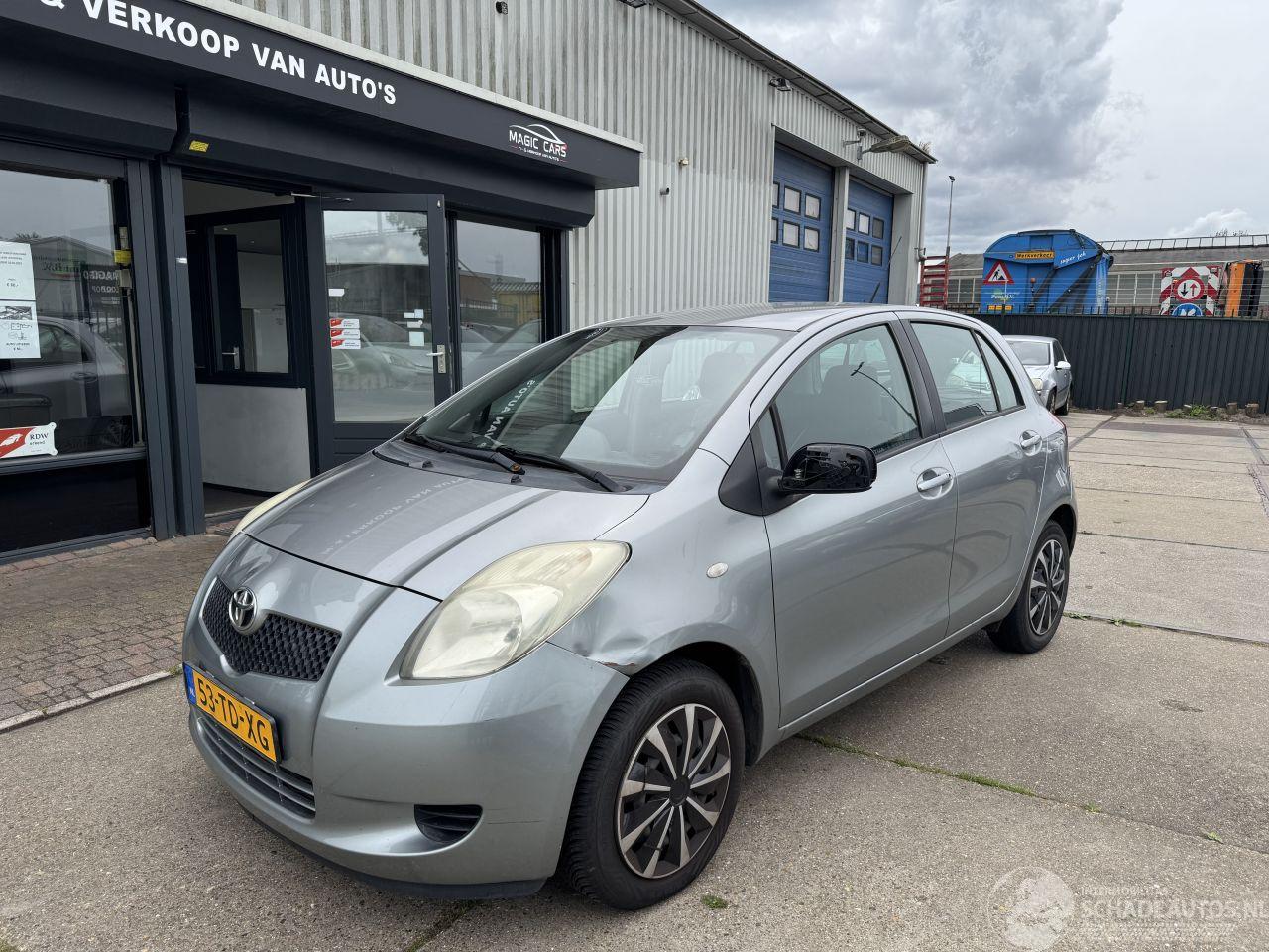 Toyota Yaris 1.0 AIRCO 5-DEURS