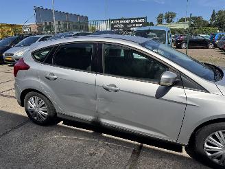 Ford Focus 1.6 AIRCO 5-DEURS picture 3