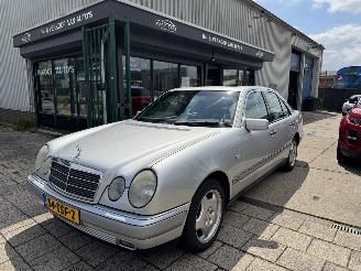 Auto incidentate Mercedes E-klasse E290 Turbo Diesel Automaat Leer 1997/6