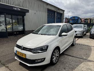 Schadeauto Volkswagen Polo 1.2 12V AIRCO 5-DEURS 2011/2