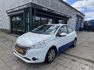skadebil auto Peugeot 208 1.2 VTI AIRCO 5-DEURS 2014/3