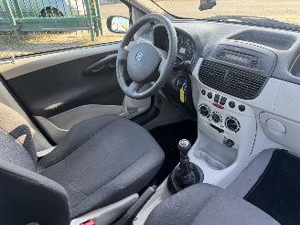 Fiat Punto 1.4 16V AIRCO 5-DEURS 94.000 NAP!! picture 7