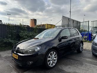 uszkodzony samochody osobowe Volkswagen Golf 1.4 TSI Highline 118KW 5-DEURS 2012/8