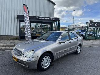 Coche accidentado Mercedes C-klasse C180 KOMPRESSOR AIRCO 2003/8