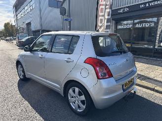 Suzuki Swift 1.3 AIRCO 5-DEURS KM: 135000 NAP! picture 5