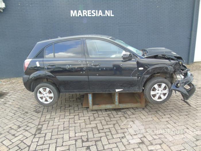 Kia Rio Rio II (DE), Hatchback, 2005 / 2011 1.4 16V