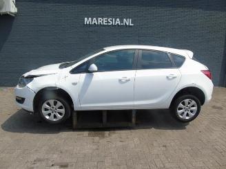 Uttjänta bilar auto Opel Astra Astra J (PC6/PD6/PE6/PF6), Hatchback 5-drs, 2009 / 2015 1.4 16V ecoFLEX 2014/11