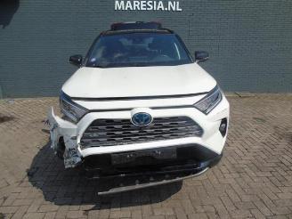 Auto da rottamare Toyota Rav-4 RAV4 (A5), Terreinwagen, 2018 2.5 Hybrid 16V AWD 2019/10
