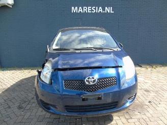 Toyota Yaris Yaris II (P9), Hatchback, 2005 / 2014 1.0 12V VVT-i picture 4